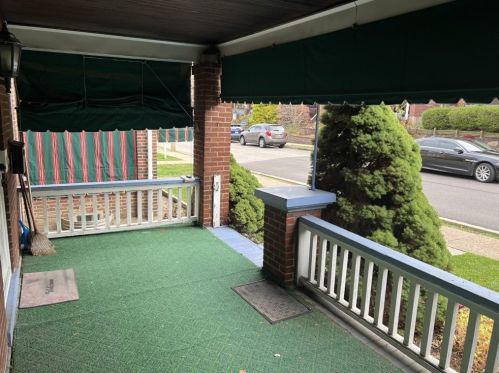 3338 Latonia Ave, Pittsburgh, PA 15216-2208