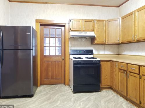 510 Lyon St, Marshall, MN 56258-1970