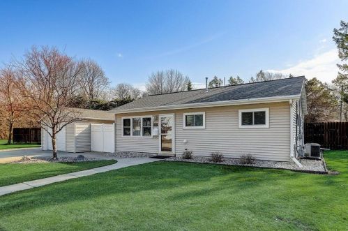 811 Sylvan Ter, Waukesha, WI 53188-2875
