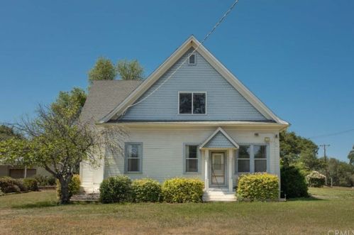 216 Dunstone Dr, Oroville, CA 95966-8007
