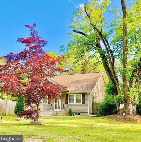 253 Jackson Rd, Berlin Boro, NJ 08009-2618