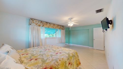 3311 22nd Ave, Cape Coral FL  33904-4422 exterior