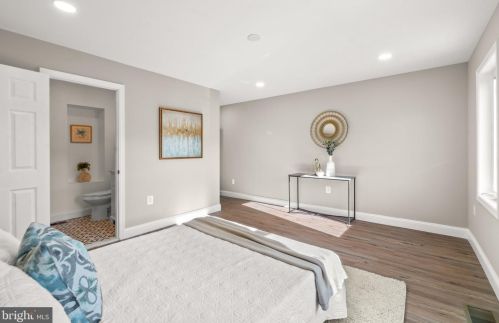 641 Franklin St, Washington DC 20017-1318 exterior