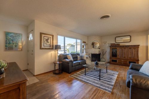 3002 Liberty Ct, Marina CA  93933-3619 exterior