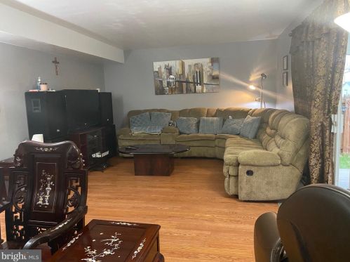 113 Borman Ave, Avenel NJ  07001-2106 exterior