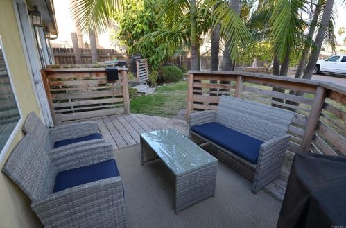 1160 Grand Ave, San Diego CA 92109-4272 exterior