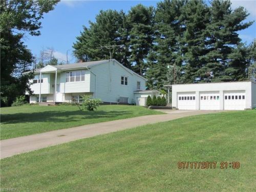 1148 Scoville North Rd, Vienna, OH 44473-9540
