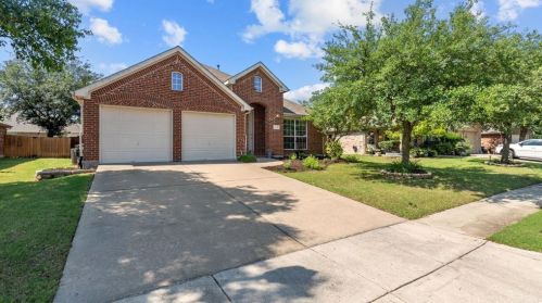 2428 Foxwood Ln, Oak Point, TX 75068-6647