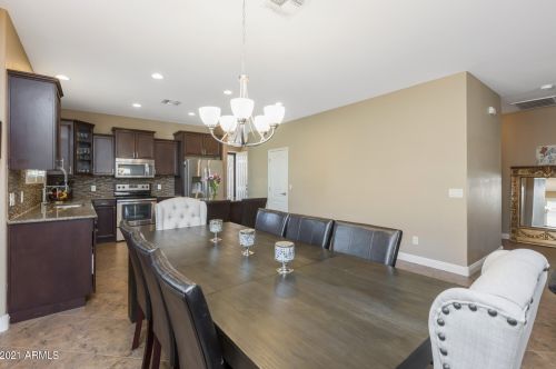 36056 Matthews Dr, San Tan Valley AZ  85143-3549 exterior