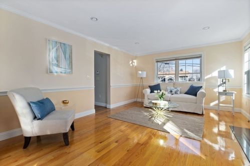 14 Wompatuck Rd, Hingham, MA 02043-1126