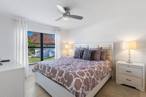 2516 Kings Lake Blvd, Naples FL  34112-5400 exterior