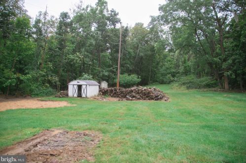1655 Old Trail Rd, Etters PA  17319-9676 exterior
