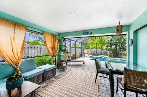 659 108th Ave, Naples, FL 34108-1864