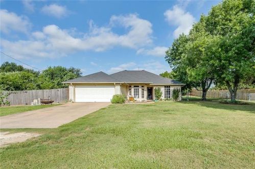 3605 Herb Dr, Cleburne, TX 76031-7764
