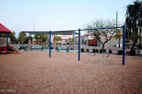 4926 Quiet Way, Gilbert AZ  85298-0648 exterior