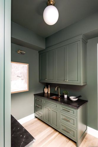 875 York St, Denver CO 80206-1408 exterior