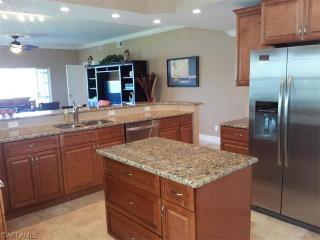 2847 Aintree Ln, Naples FL  34112-9351 exterior