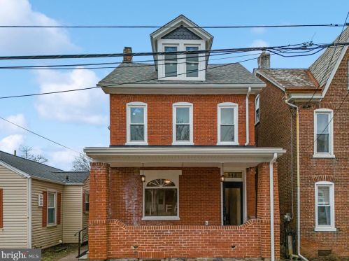 948 Queen St, Pottstown, PA 19464-6018