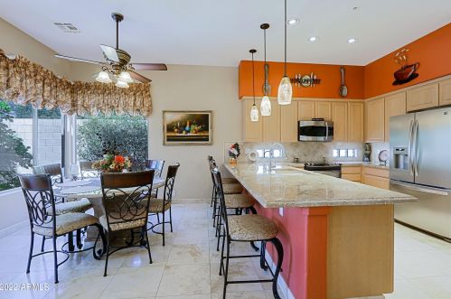 6860 Amber Sun Dr, Scottsdale AZ 85266-7034 exterior