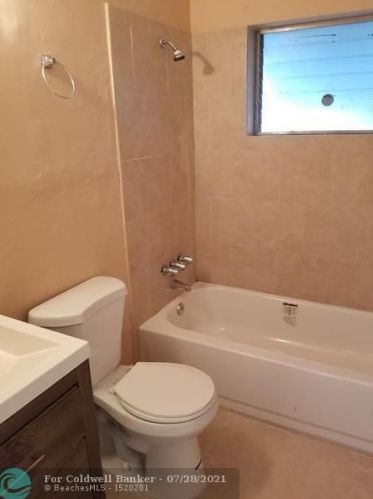 6435 18 St, Hollywood FL 33027-4334 exterior