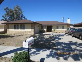 661 Juanita St, Hemet CA  92543-6040 exterior