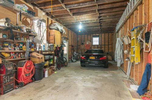 5 Todd Pl, Crotonville NY  10562-3424 exterior