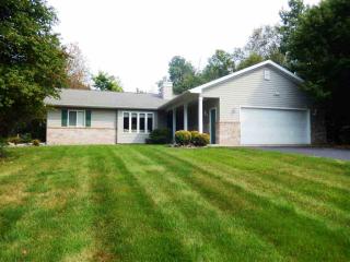 10103 Standing Oak Dr, Weston, WI 54476-5669