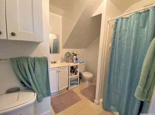 55 Railroad St, Huntington Station NY  11746-1230 exterior