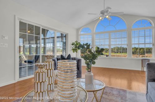 149 Skyline Dr, Lakewood NJ  08701-5737 exterior