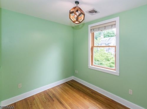 52 Clark St, Glen Ridge NJ  07028-2208 exterior