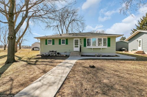 811 36th Ave, Saint Cloud, MN 56303-2140