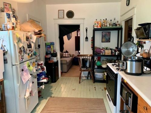 503 New Castle St, Zelienople PA  16063-2027 exterior