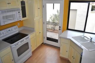 42 Starlite Ct, Mountain View CA  94043-1937 exterior