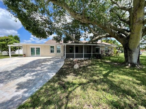 1423 Kimdale St, Lehigh Acres, FL 33936-5866