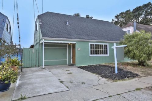 660 Heather Ct, Pacifica, CA 94044-2141