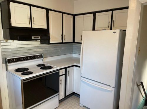 1023 Howard St, Green Bay, WI 54303-1711