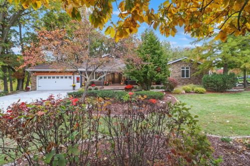 6304 117th Ave, Crown Point, IN 46307-8784