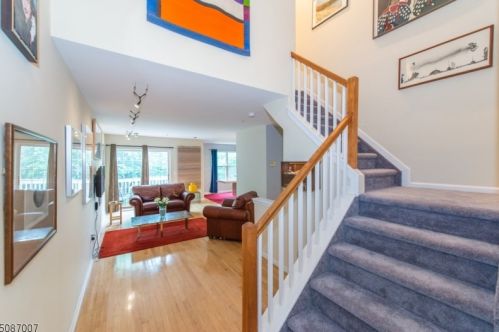 304 Dalton Ct, Parsippany, NJ 07834-3465