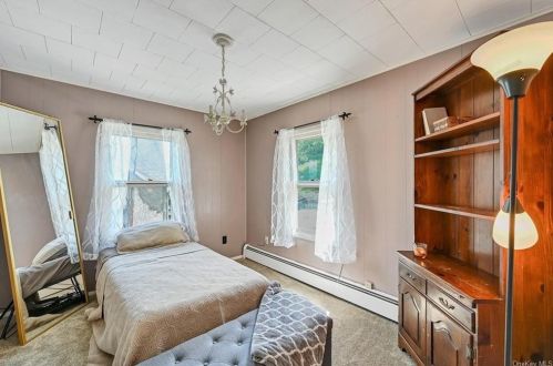 14 Oak Ave, Highland Falls NY  10928-1305 exterior