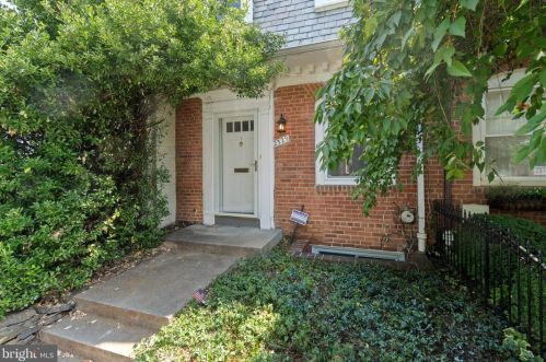 2329 Huidekoper Pl, Washington, DC 20007-1825