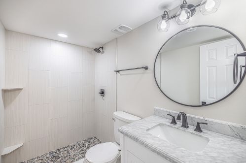 308 Miracle Strip Pkwy, Fort Walton Beach FL 32548-5217 exterior