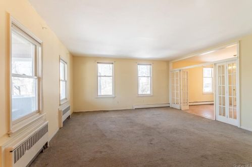 1 Bede Ter, Cornwall NY  12518-1220 exterior