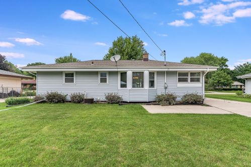 6215 Fairlane Ave, Milwaukee WI  53223-3471 exterior