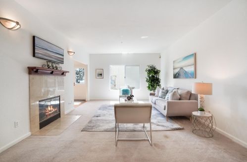 1063 Schwerin St, Daly City CA  94014-1622 exterior