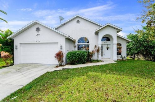 3515 4th St, Lehigh Acres, FL 33976-2311