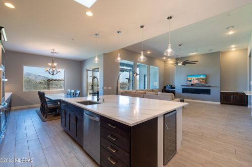 4358 Lambert Ln, Tucson AZ  85742-9084 exterior