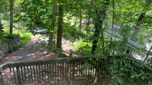 21 Pheasant Ln, West Milford NJ  07480-4008 exterior