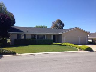 780 Lanini Dr, Hollister, CA 95023-6425