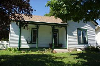 201 Riverside Dr, Columbia, TN 38401-2933