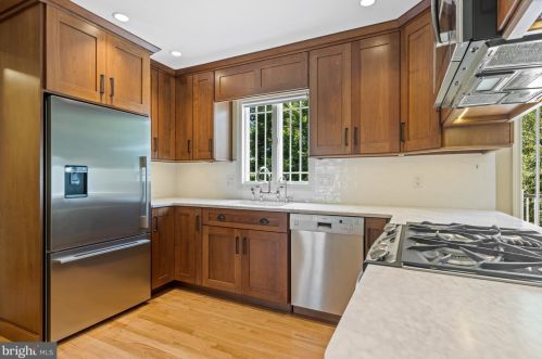 144 Oldbury Dr, Wilmington DE  19808-1420 exterior
